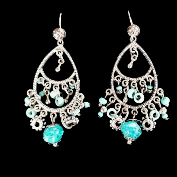 Vintage 1970s Hippie Bohemian Turquoise Silvertone Chandelier Earrings - Picture 3 of 12